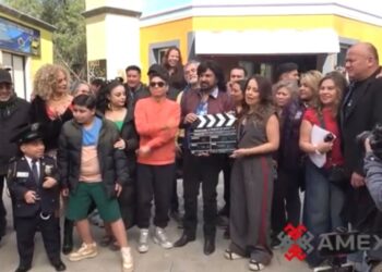 Rosa María Noguerón durante la misa y claquetazo de la cuarta temporada de El Príncipe del Barrio, donde presentó a Abelito y Cynthia Urías.