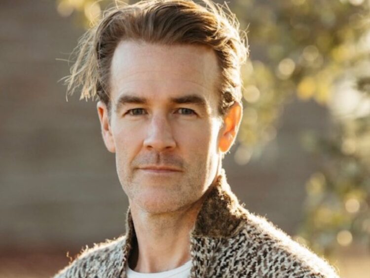 Fotografía del actor James Van Der Beek, recordado por su trayectoria en cine y televisión, fallecido a los 48 años.