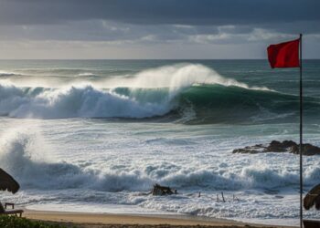 Alerta por mar de fondo en costas de Michoacán y Guerrero