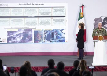 El titular de la Sedena explica el operativo para detener a Nemesio Oseguera Cervantes. AMEXI Foto Presidencia