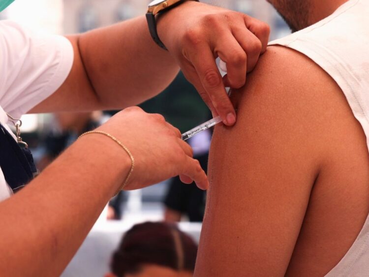 Más módulos de vacunación contra el sarampión en CDMX.