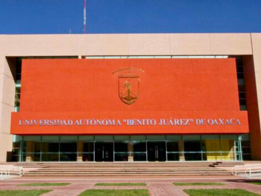 La Cátedra Benito Juárez, esfuerzo conjunto de la SCJN y la UABJO. AMEXI Foto RRSS