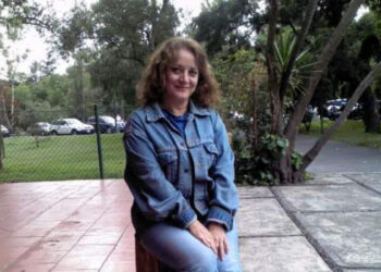 Presentan libro de Clara Turner “¡Salvemos al teatro!” en Arte Obrera