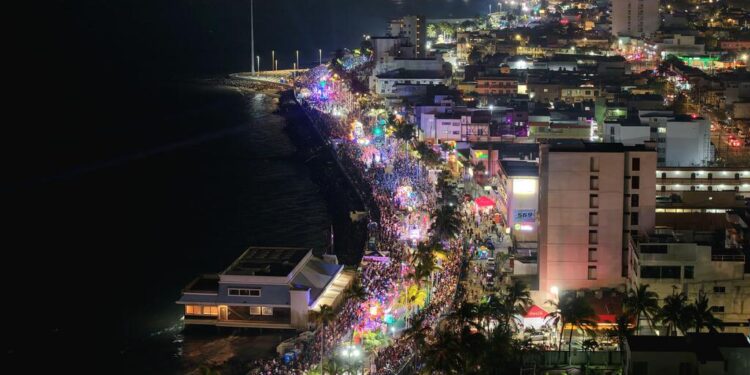 Más de 250 mil personas en el cuarto día del Carnaval de Veracruz 2026