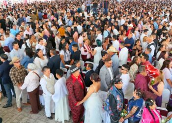 Más de 950 parejas unen sus vidas en los Matrimonios Colectivos Neza 2026