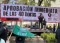 Mitin de trabajadores frente al senado por la jornada de 40 horas