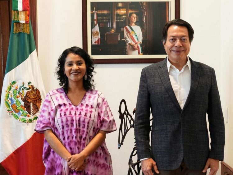 Nadia López García asume titularidad de Materiales Educativos en la SEP