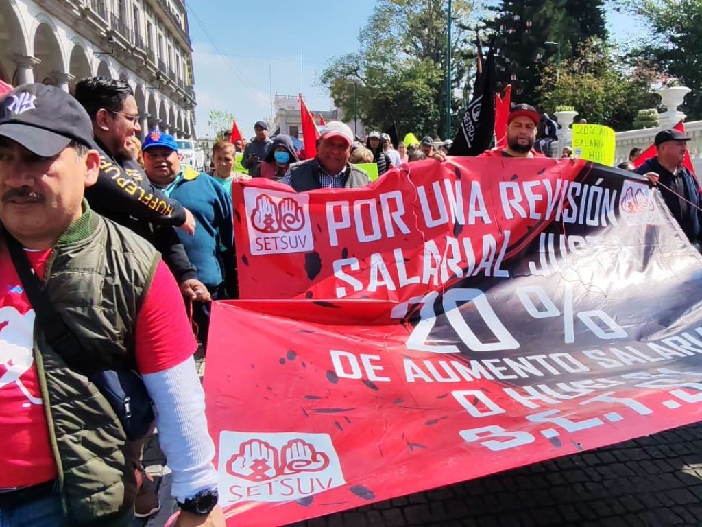 Protestan en calles trabajadores SETSUV