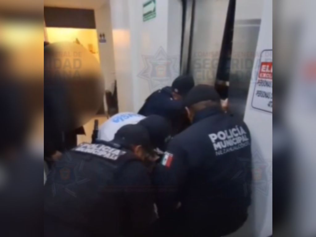Rescate en elevador del Edomex