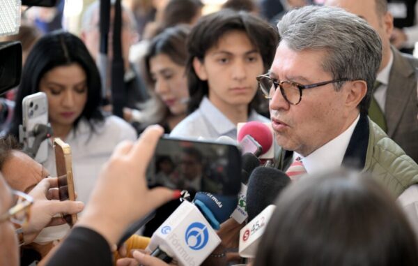 Ahora que es una agenda cargada de leyes y reformas importantes, creo que uno debería estar aquí"