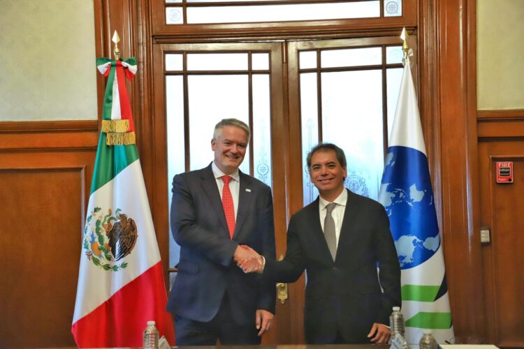 OCDE mejora pronóstico de crecimiento de México a 1.4% en 2026