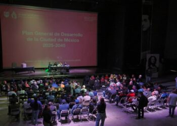 Sonideros acuerdan participación equitativa en el Gran Baile del Zócalo 2026