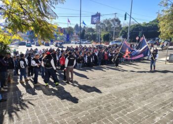 Trabajadores del Sindicato Nacional de Trabajadores de la Compañía Hulera Tornel, estallan huelga en la llantera. 23 de febrero de 2026. AMEXI Foto Cortesia Sindicato de Tornel