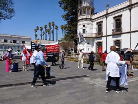Durante la movilización, recorrieron los distintos departamentos universitarios