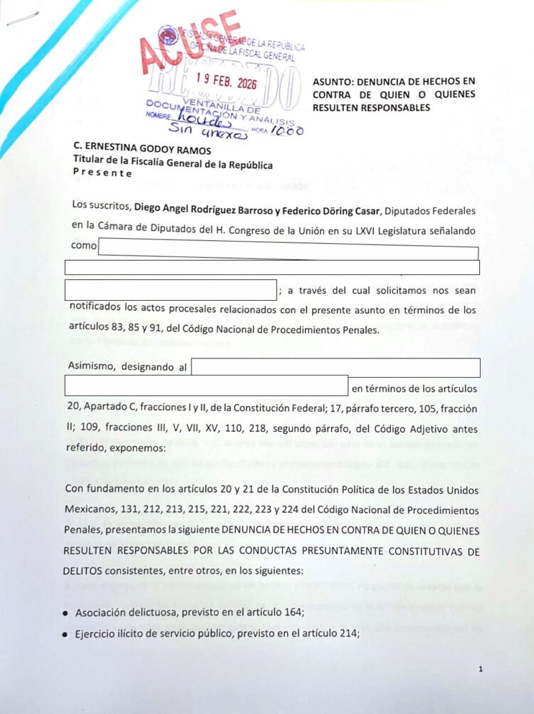 PAN presenta denuncia ante FGR por libro de Scherer