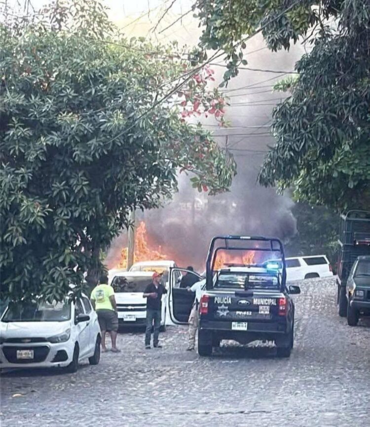 Autoridades estatales y federales refuerzan seguridad tras bloqueos carreteros