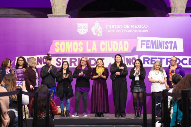 La CDMX será primera entidad en erradicar división sexual del trabajo, señala la Jefa de Gobierno, Clara Brugada en el marco del 8M.