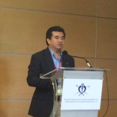 doctor Martín Edgardo Rojano Rodríguez, gastroenterólogo, cirujano bariatra y especialista en cirugías endoscópicas