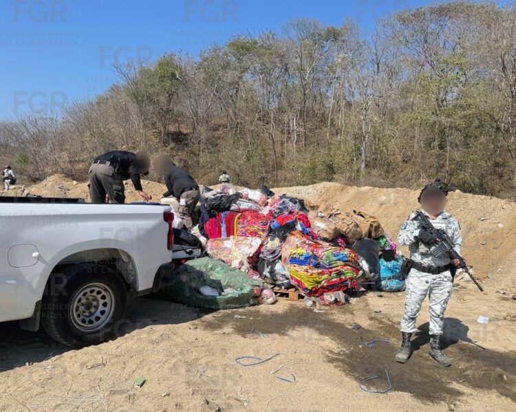 La FGR a través de su Fiscalía Especializada de Control Regional (FECOR) en Oaxaca incinera 28 mil 965 objetos del delito.