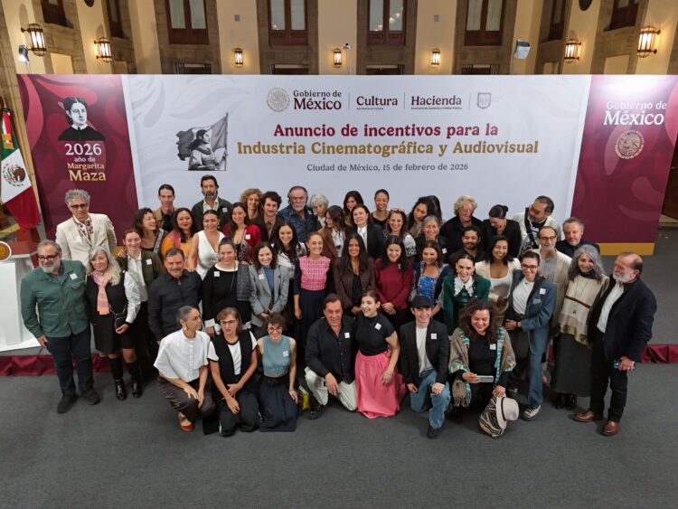 En el marco de la presentación de los Incentivos para la Industria Cinematográfica en México, la secretaria de Cultura, Claudia Curiel de Icaza anuncia un crédito fisca