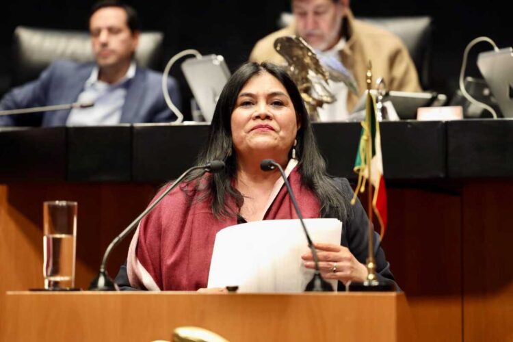 Que se presenten pruebas, coinciden senadores y diputados sobre dichos en libro de Scherer