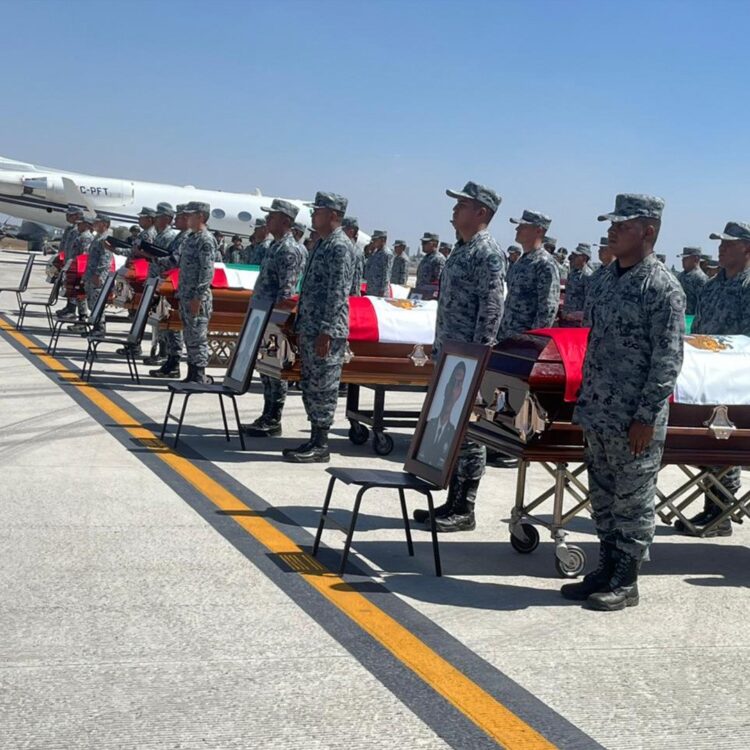 La Sedena realizó una Ceremonia de Honores Fúnebres en memoria de los militares que pierden la vida en Jalisco.