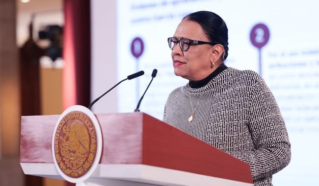 Secretaria de Gobernación, Rosa Icela Rodríguez, en la reunión plenaria de Morena en el Senado