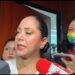 Entre sollozos, la senadora del PVEM, Juanita Guerra explica por qué acudió al salón de belleza que discretamente instalaron en el Senado.