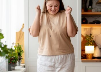 Para perder peso y combatir la obesidad, además del uso de medicamentos hay procedimientos desde el punto de vista quirúrgico y endoscópico. AMEXI/FOTO/ Persona con trastorno alimentario adelgazar | Foto gratuita
