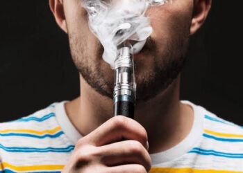 La prohibición de los vapeadores en México terminó por producir el efecto contrario al que buscaba: fortalecer al crimen organizado.