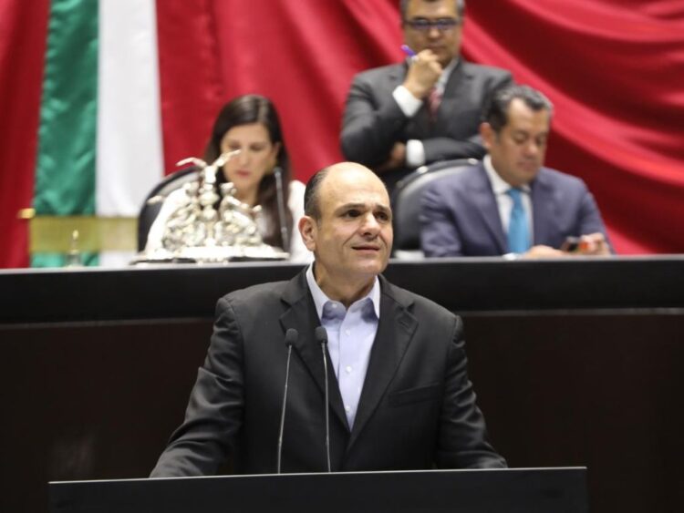 ¿Te gustaría pagar con tarjetas bancarias en casetas de cobro?