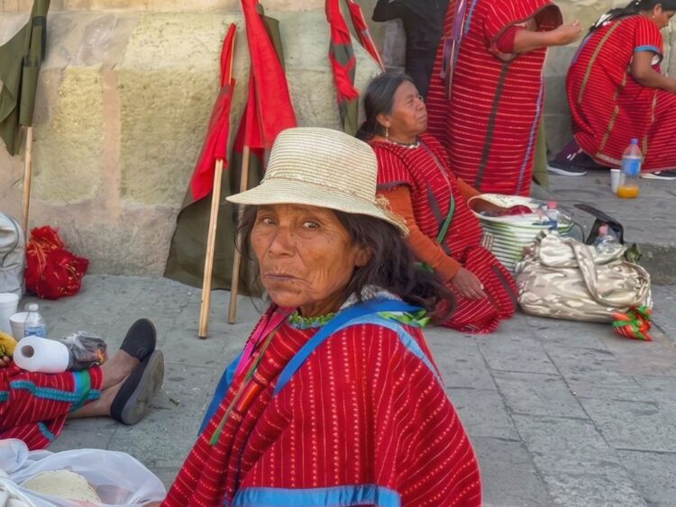 Asesinan a autoridad municipal triqui en Oaxaca y protestan