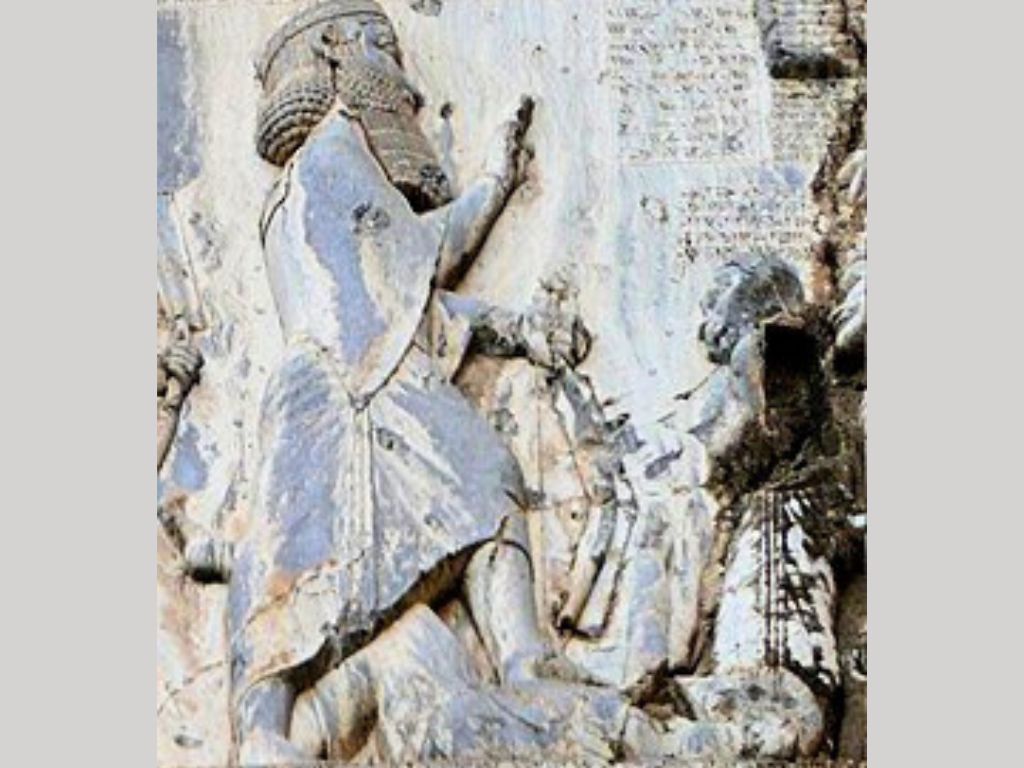 Historia de Irán. Behistun, relieve. Darío y Gaumata. AMEXI Foto: Wikipedia