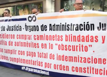 Reforma judicial deja en el abandono a jueces; protestan frente a la Corte