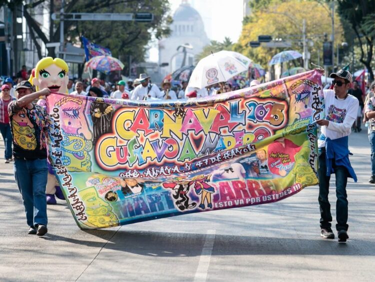 Más de 7 mil carnavaleras y carnavaleros recorrerán el Centro Histórico de la CDMX en 60 comparsas durante el Carnaval de Carnavales 2026. | AMEXI/FOTO: cultura.gob.mx