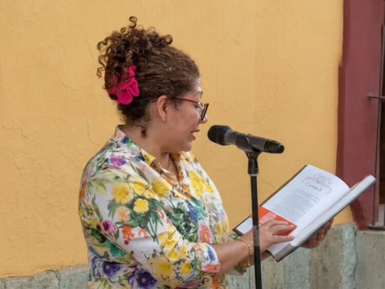 Colectivos impulsan las callejoneadas de lectura en Oaxaca