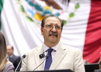 Coordinador de los diputados del PT, Reginaldo Sandoval