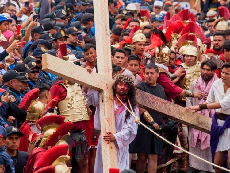 Viacrucis Iztapalapa 2026. Despliegan operativo policiaco para dar seguridad a las ceremonias en Iztapalapa. AMEXI Foto Especial