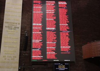 Diputados aprueban reformas para proteger datos personales de los consumidores