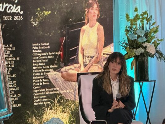 La cantautora Kany García promociona su concierto en México, donde interpretará temas de su álbum Puertas abiertas.