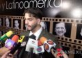 José Emilio habla ante medios de comunicación y envía un mensaje público a Ángel Muñoz, pareja de Ana Bárbara, para que deje de molestar a personas allegadas a su entorno familiar.