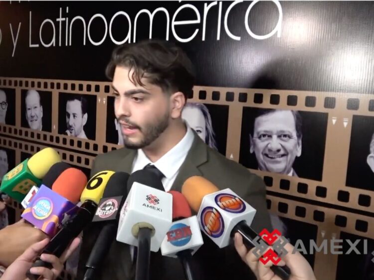 José Emilio habla ante medios de comunicación y envía un mensaje público a Ángel Muñoz, pareja de Ana Bárbara, para que deje de molestar a personas allegadas a su entorno familiar.