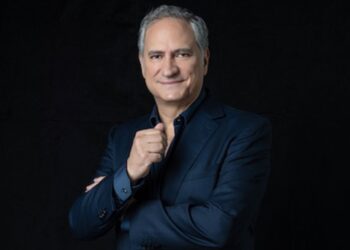 Alejandro Soberón, fundador de OCESA, durante un evento del sector del entretenimiento tras anunciarse su reconocimiento con la Medalla de Oro 2026.