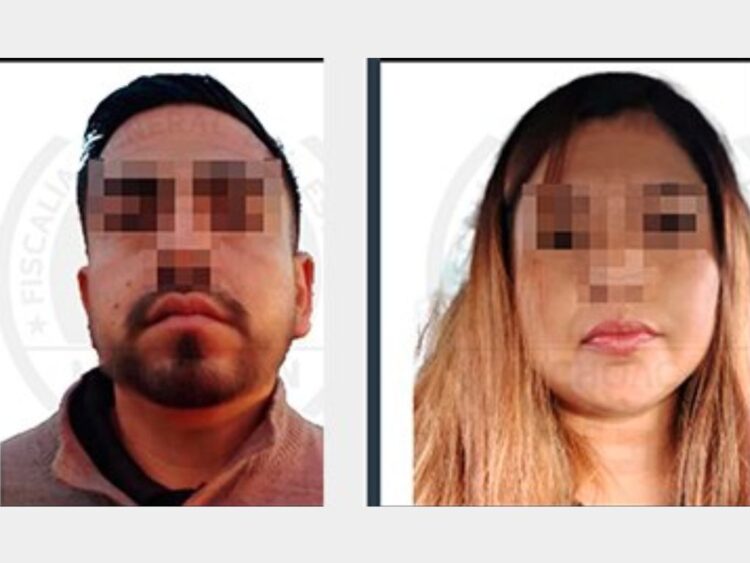 Dos de los funcionarios municipales detenidos en Chavinda.