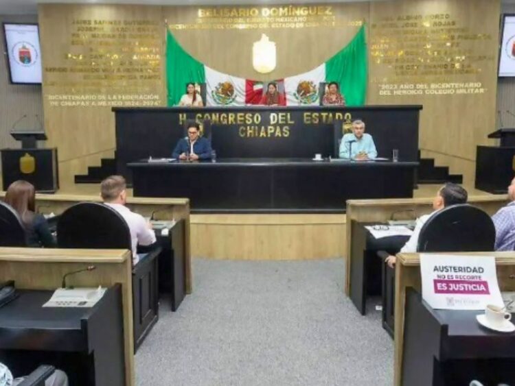 El Congreso de Chiapas avaló la reforma que elimina las pensiones doradas y fija topes.