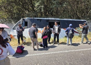 Breves de los Estados del 2 de marzo. El autobús salió de la carretera.