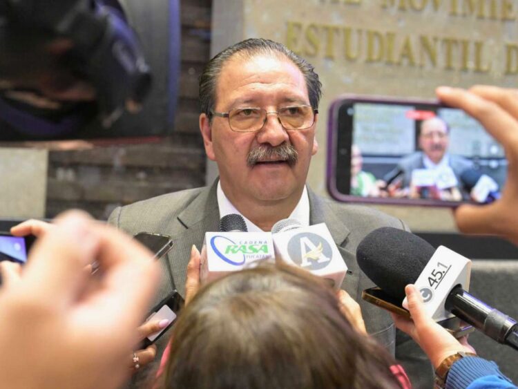 El coordinador de los diputados del PT, Reginaldo Sandoval Flores. Dudas sobre el plan B de la reforma electoral de Sheinbaum. /AMEXI /Foto: PT