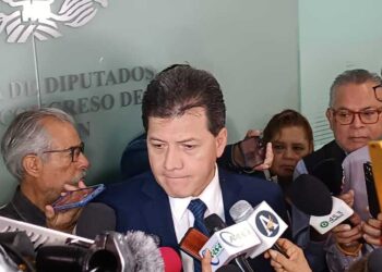 El dictamen de reforma electoral podría estar listo en una semana: Víctor Hugo Lobo