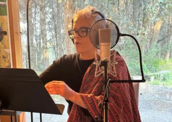 Eugenia León prepara su primer disco con mariachi