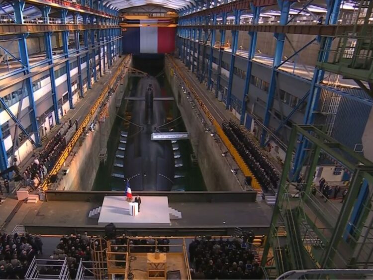 Francia anunció que producirá más ojivas nucleares, como medida de disuasión ante la inestabilidad mundial.